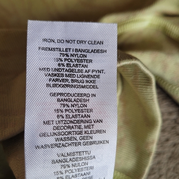 Gymshark Adapt Animal Seamless Cycling Shorts Firefly Yellow size small​ - Picture 11 of 13